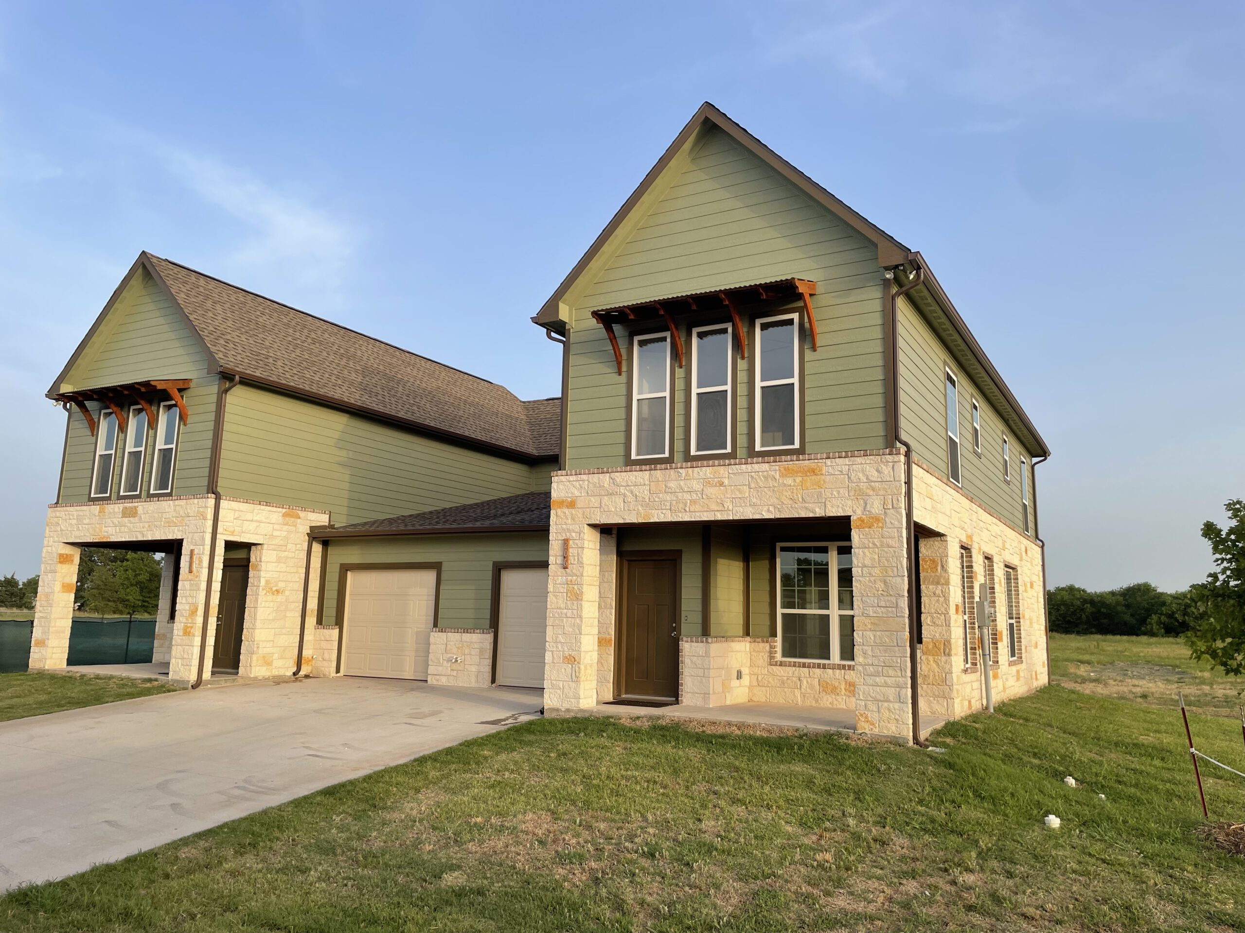 the cloisters of west tawakoni townhome